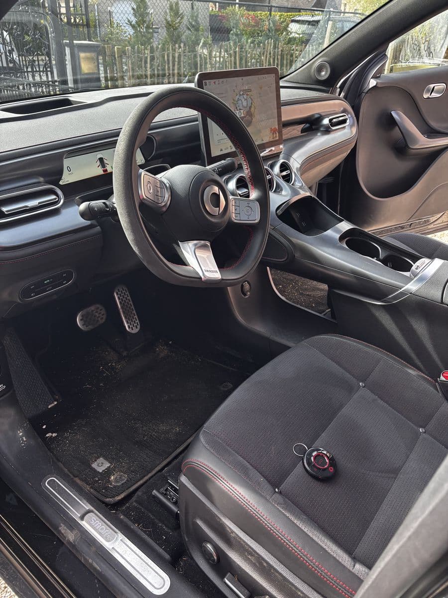 Brabus — Interieur Detailing — cockpit overzicht
